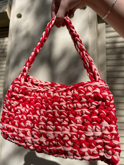 sac a main en crochet rouge et rose