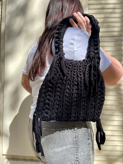 sac a main noir et crochet design