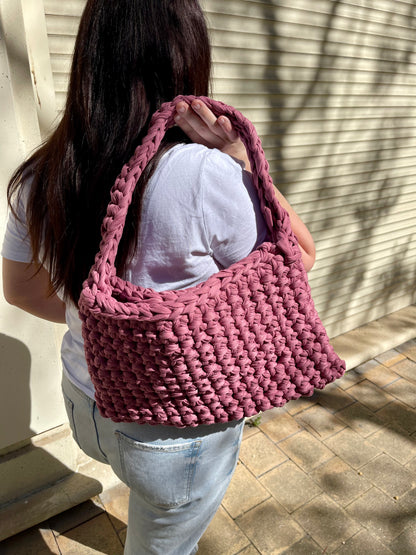 sac pour ordinateur en crochet violet